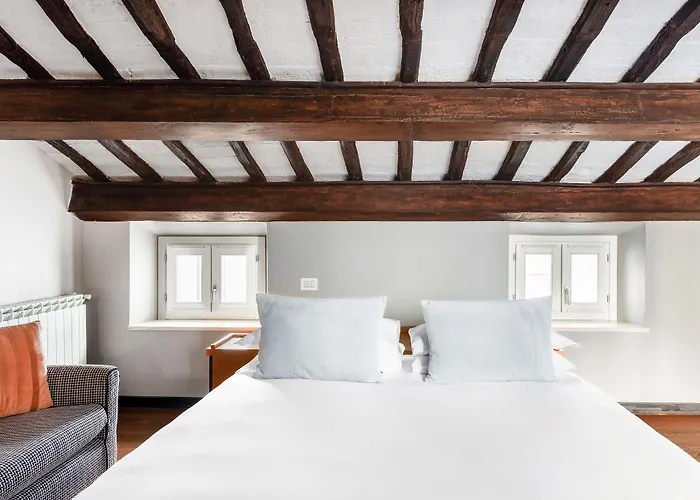 Aparthotel Numa Vici 4*