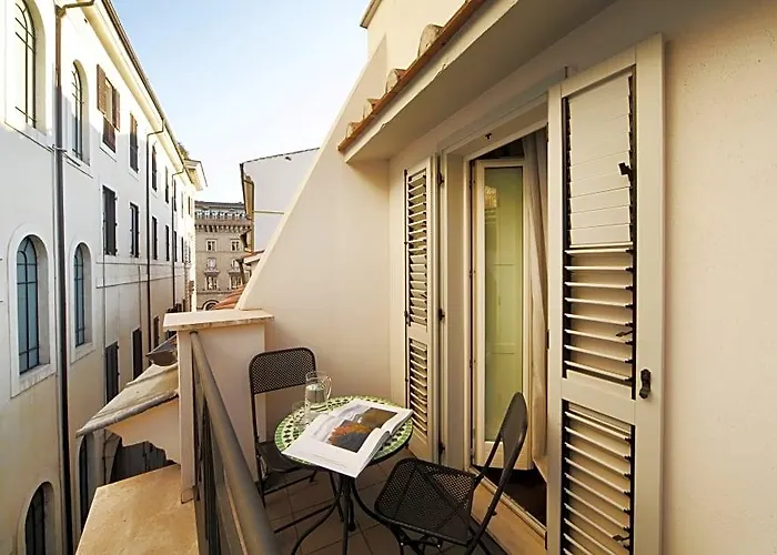 Apart Otel Numa Vici 4*